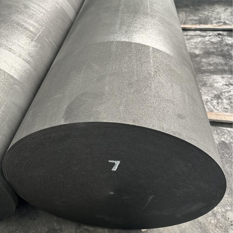 The Fundamental Differences and Application Scenarios of Graphite and Carbon Electrodes